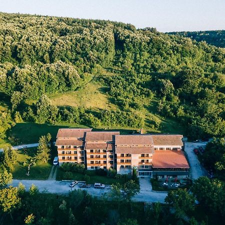 Hotel Tourist Center Momina Krepost Veliko Tărnovo Esterno foto